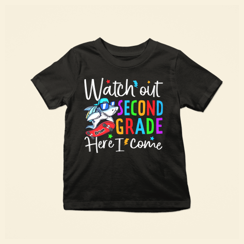 Watch-Out-School-Here-I-Come-Personalized-Shirt-Birthday-Back-To-School-Gift-For-Kids-Student-1st-day-Of-School-Back2School.png